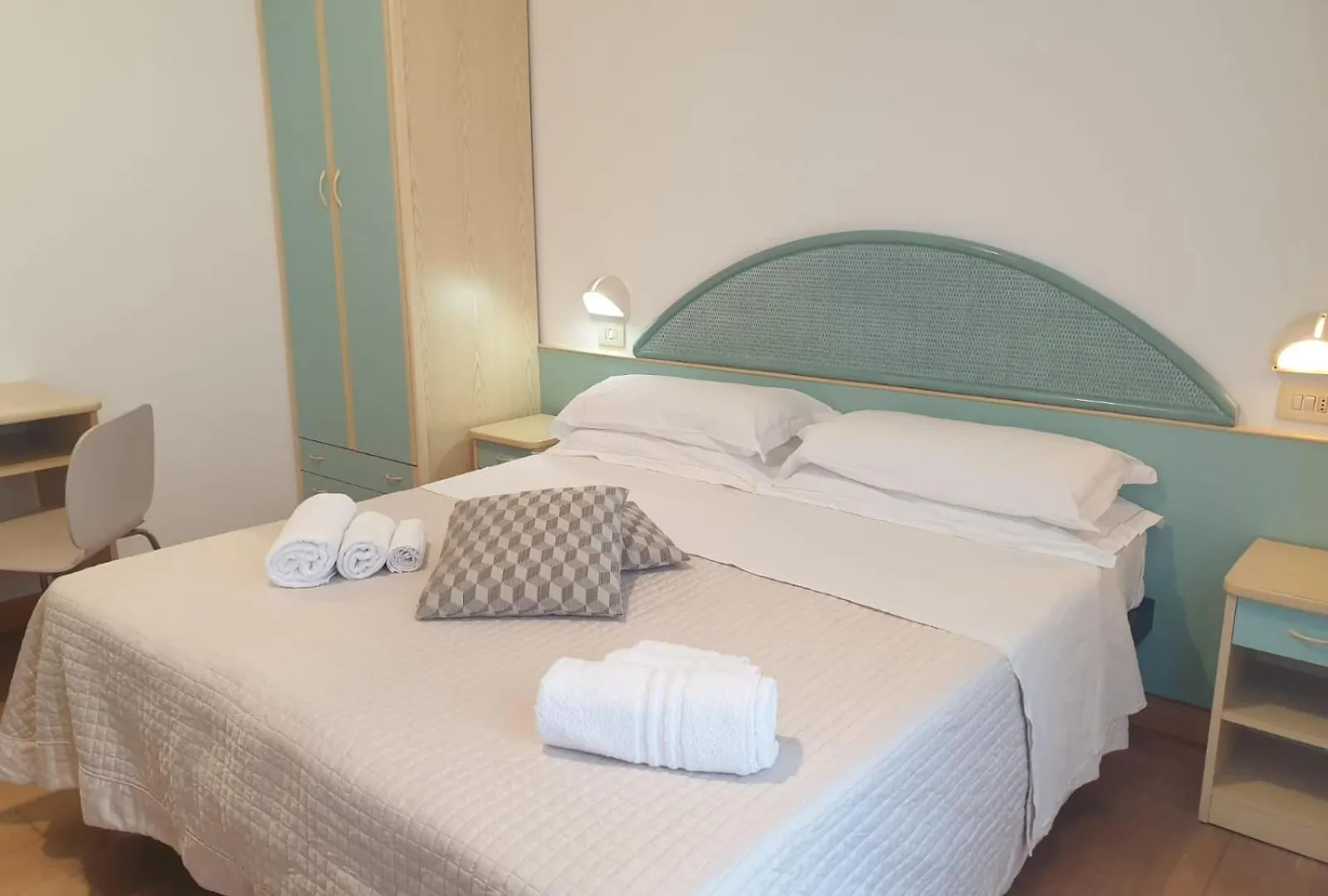 Hotel Bianca Vela Rimini 3*,  Włochy