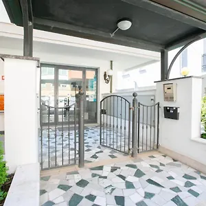Hotel apartamentowy Dei Pini, Rimini